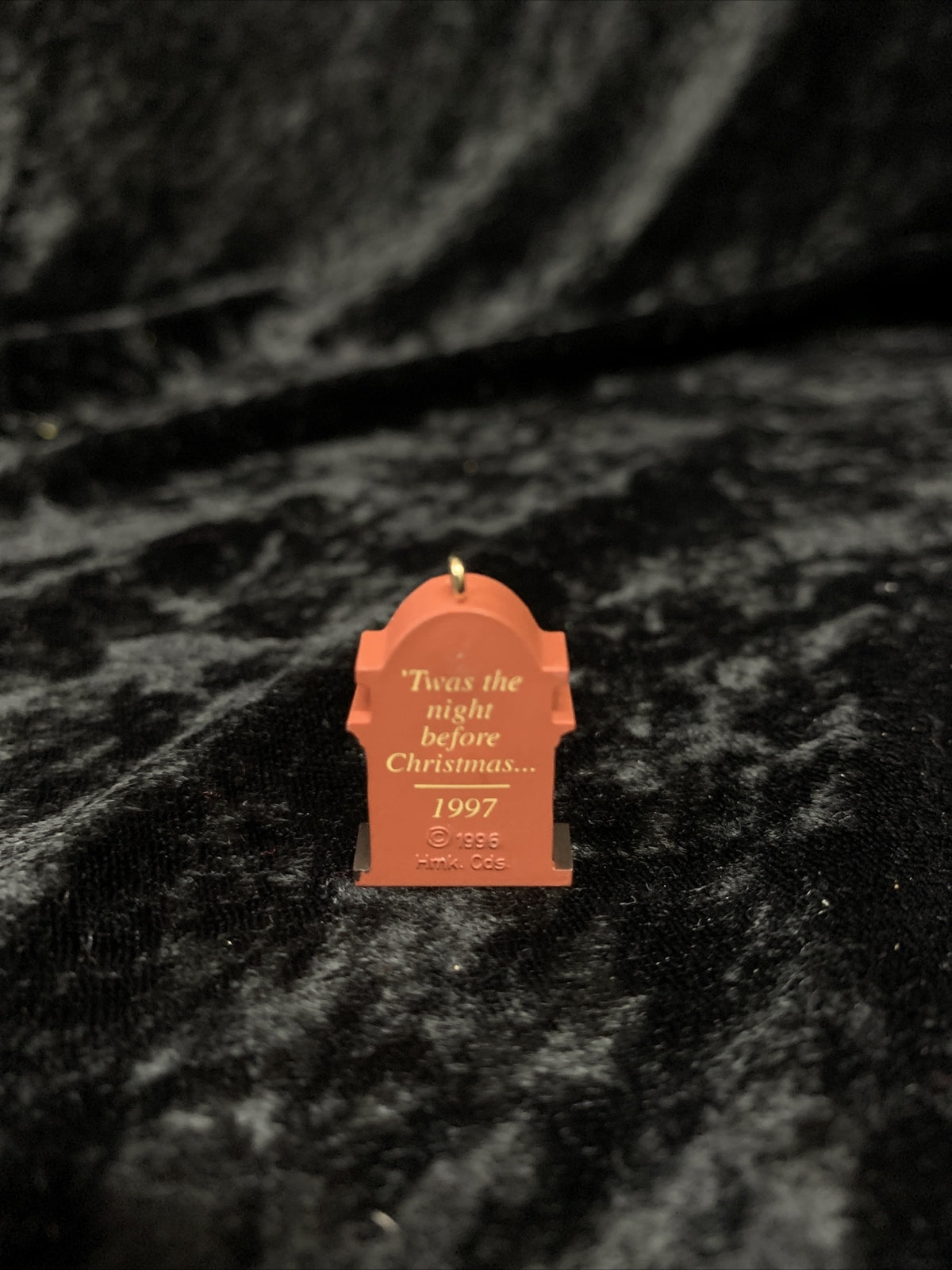 Vintage 1997 Miniature Hallmark Keepsake Membership Ornament "Ready for Santa"