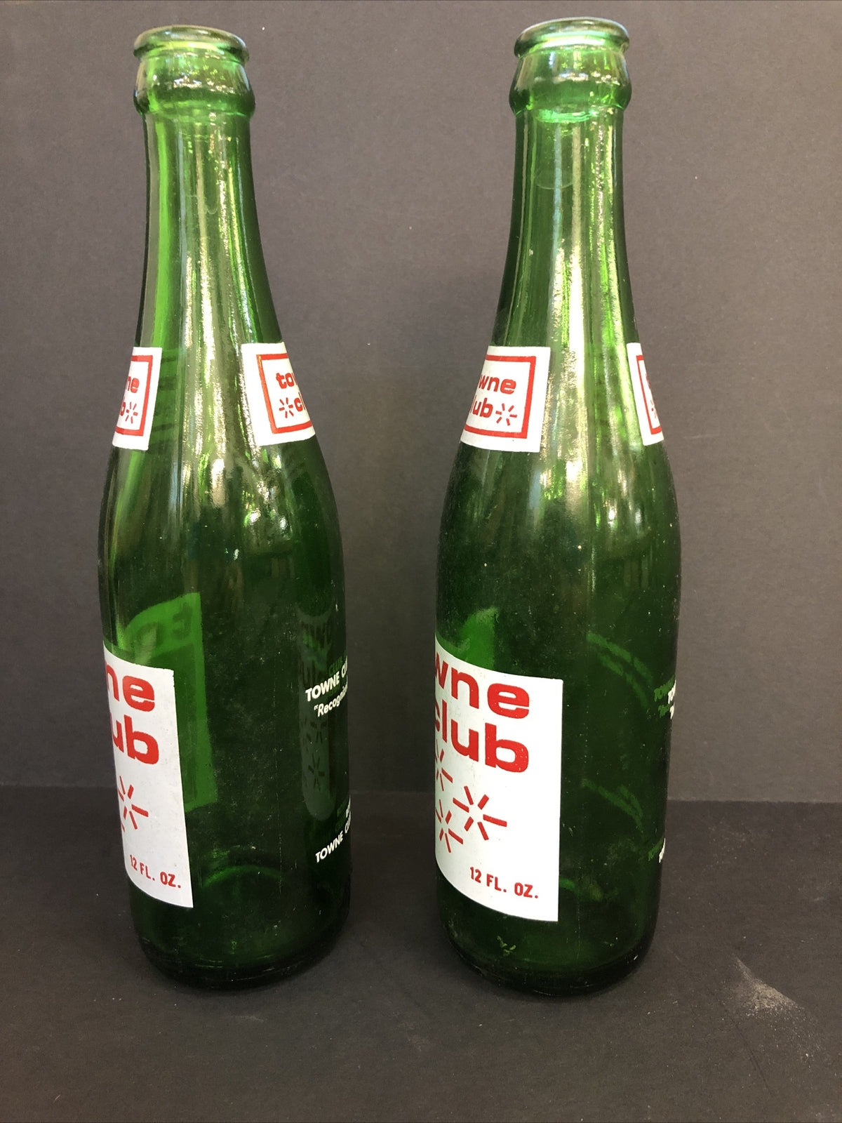 Vintage Towne Club Beverages GREEN Glass Bottle 12oz Soda Pop Lot of 2