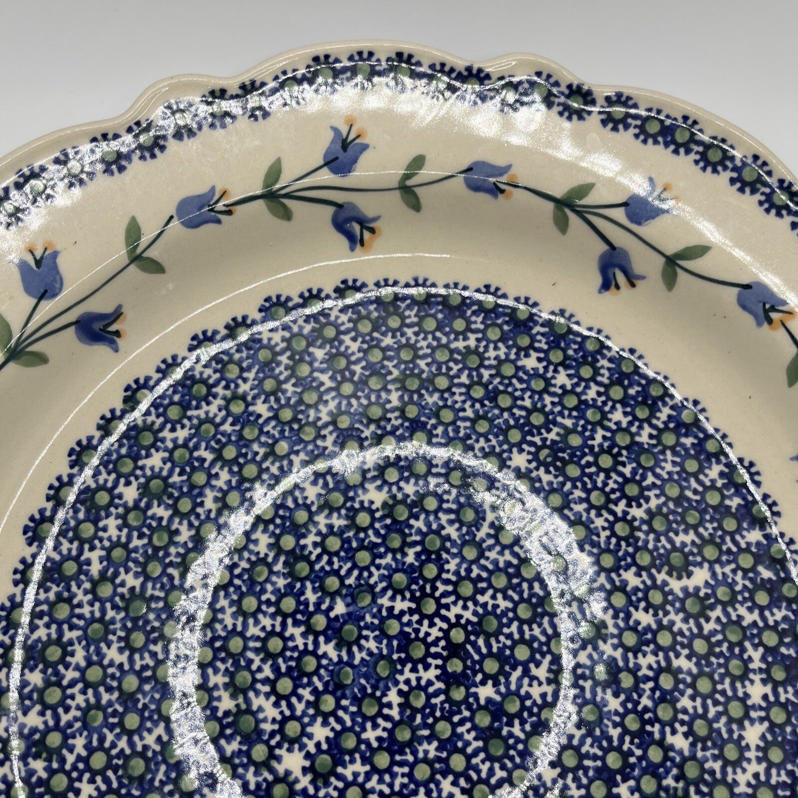 Boleslawiec Polish Pottery 13" Large Serving Dish Scalloped Round  Flowers