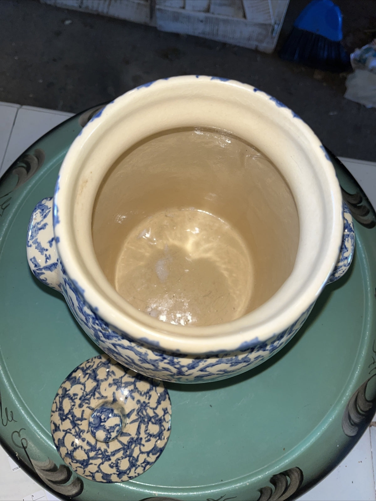 Robinson Ransbottom BLUE Sponge ware 4 Qt  LIDDED CANISTER Roseville USA