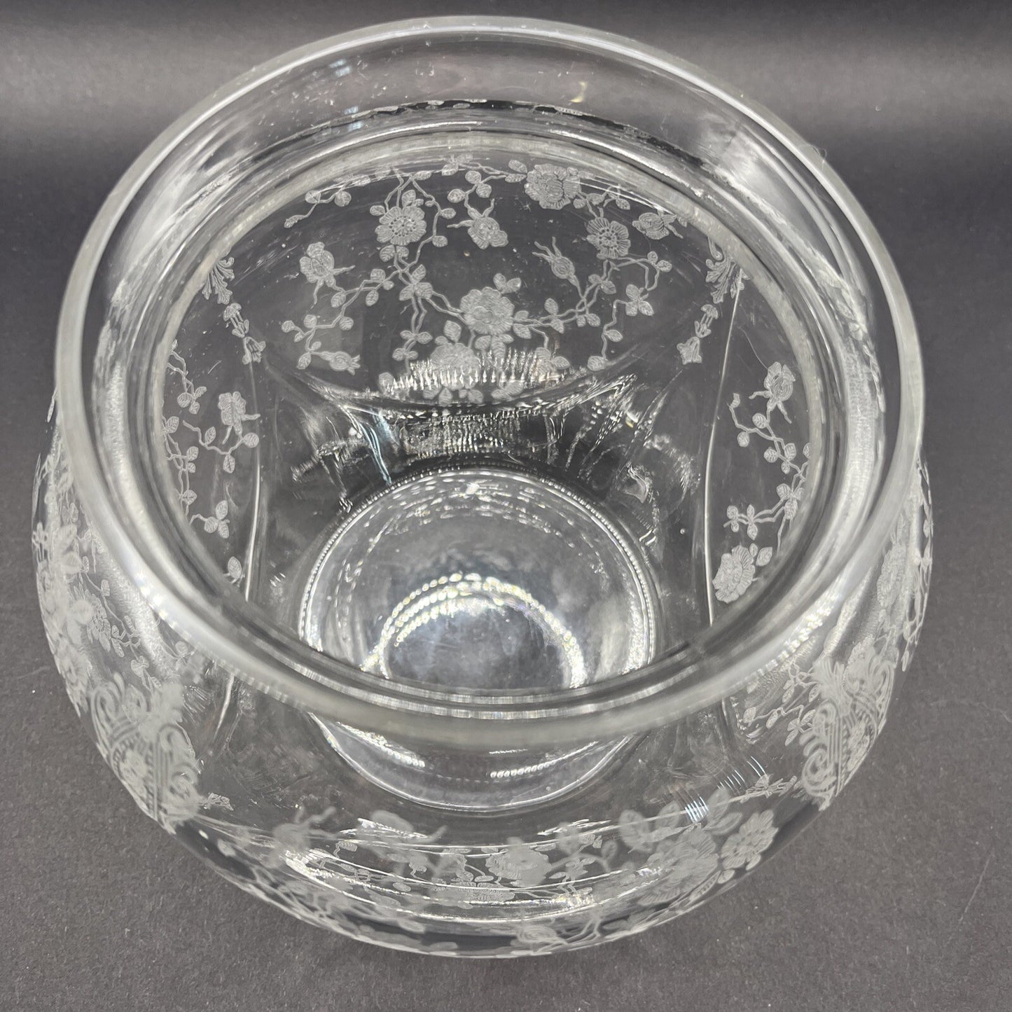 Cambridge Rose Point  Clear 6 ¼” Globe Vase