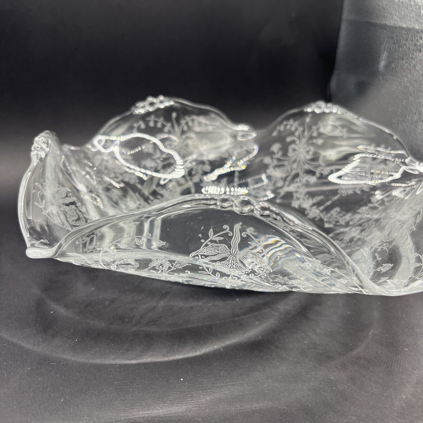 Heisey Orchid Waverly Etched 9" Crimped Flared Round Bowl