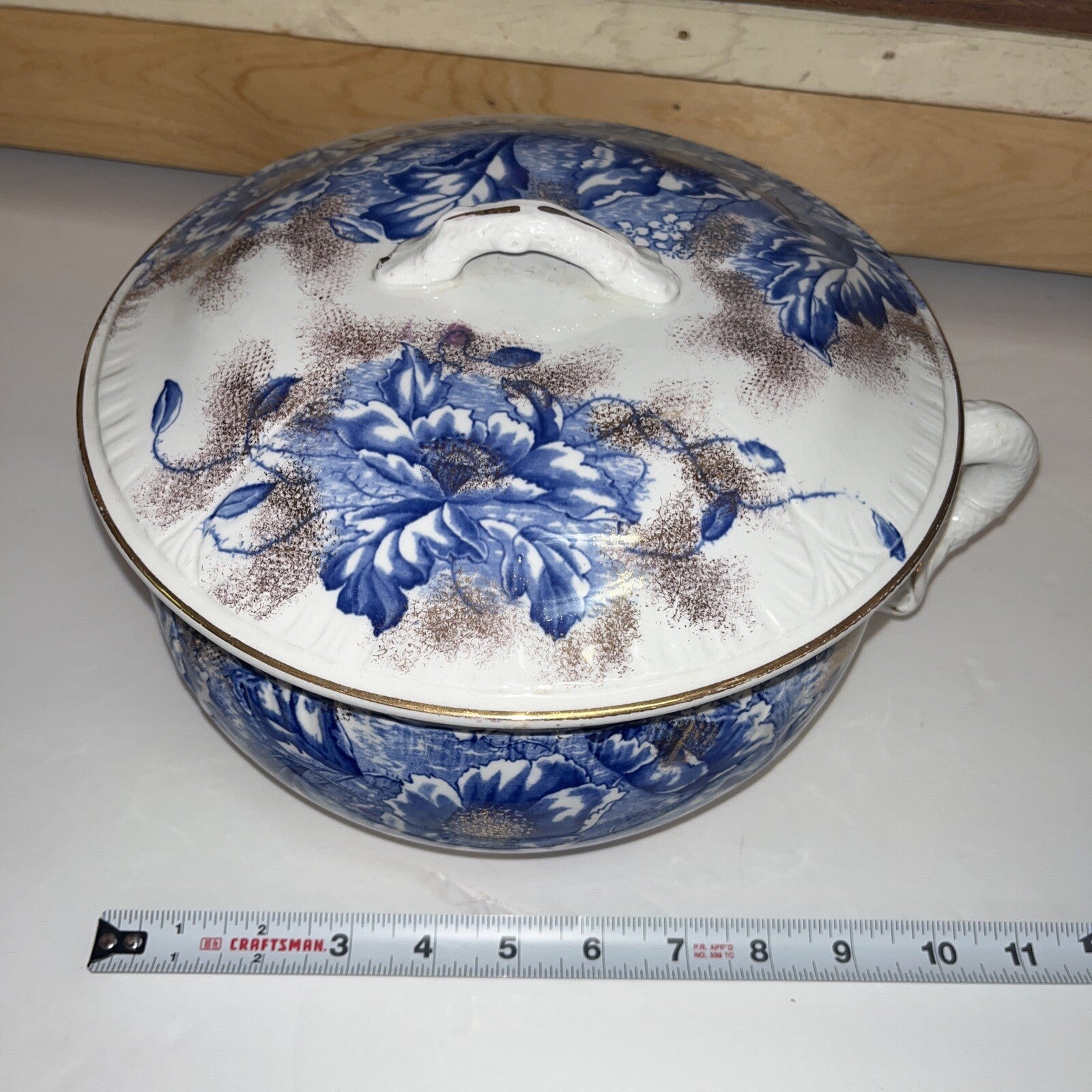Beautiful Dunn Bennett & Co BLUE Covered Pot Burslem England Premier Imperial