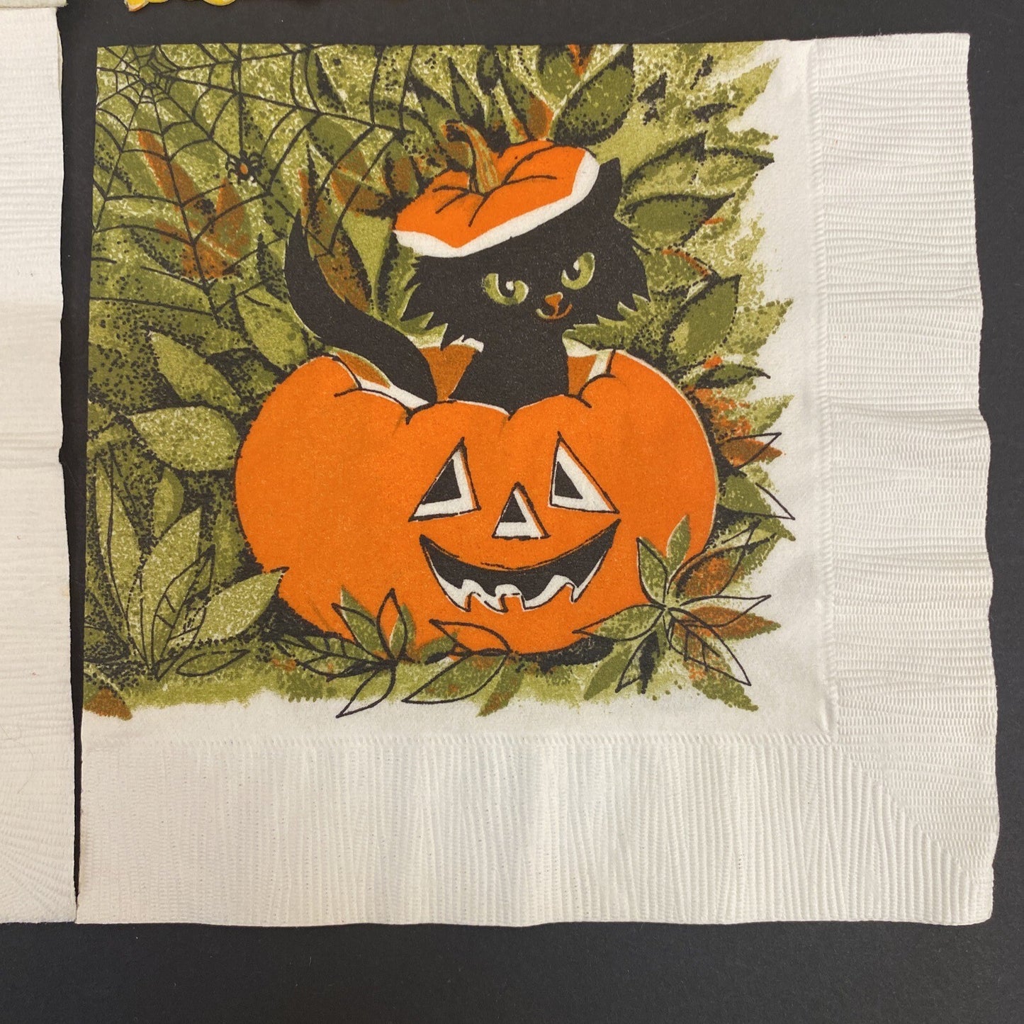 Vintage HALLOWEEN White PAPER NAPKIN Lot of 4 JackOLanter, Cats, Bats, Owls