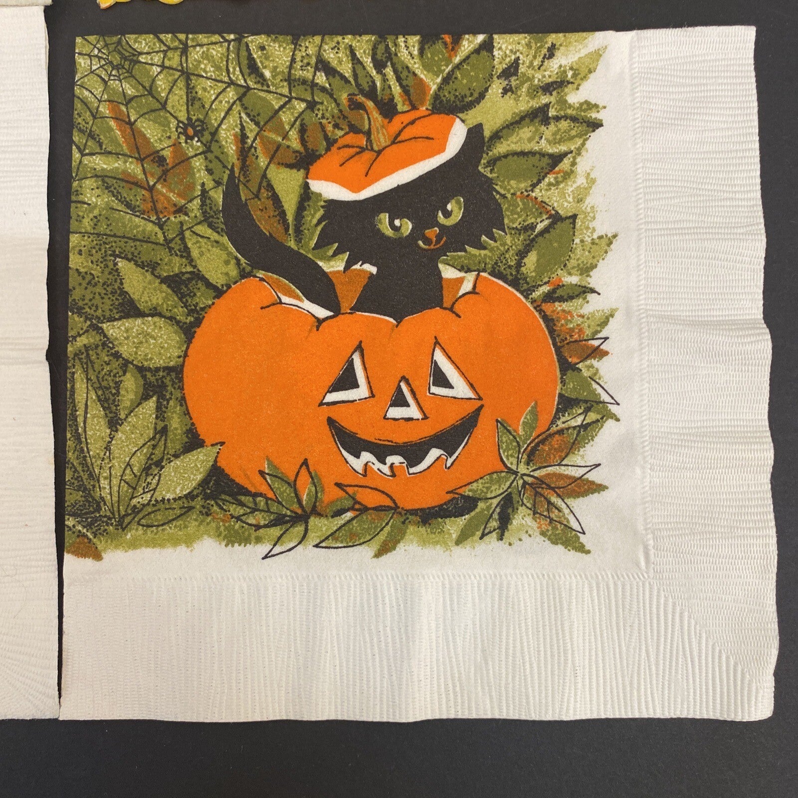 Vintage HALLOWEEN White PAPER NAPKIN Lot of 4 JackOLanter, Cats, Bats, Owls