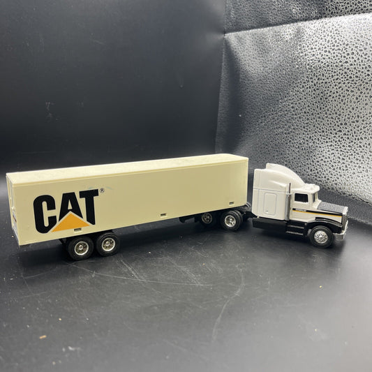 Ertl 1/64 Scale Diecast 7705 - Kenworth Truck & Trailer CAT - White