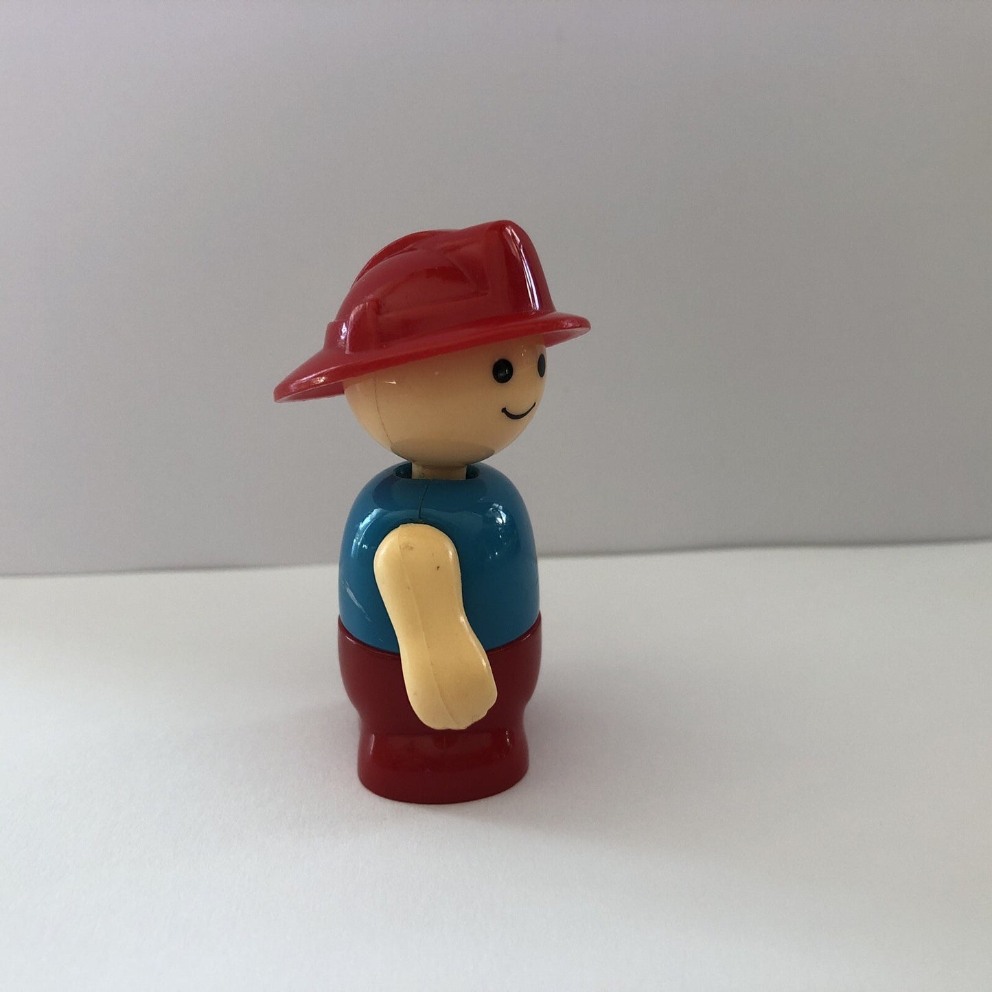 Playskool Li'l Playmates Little People Fireman Firefighter Toy