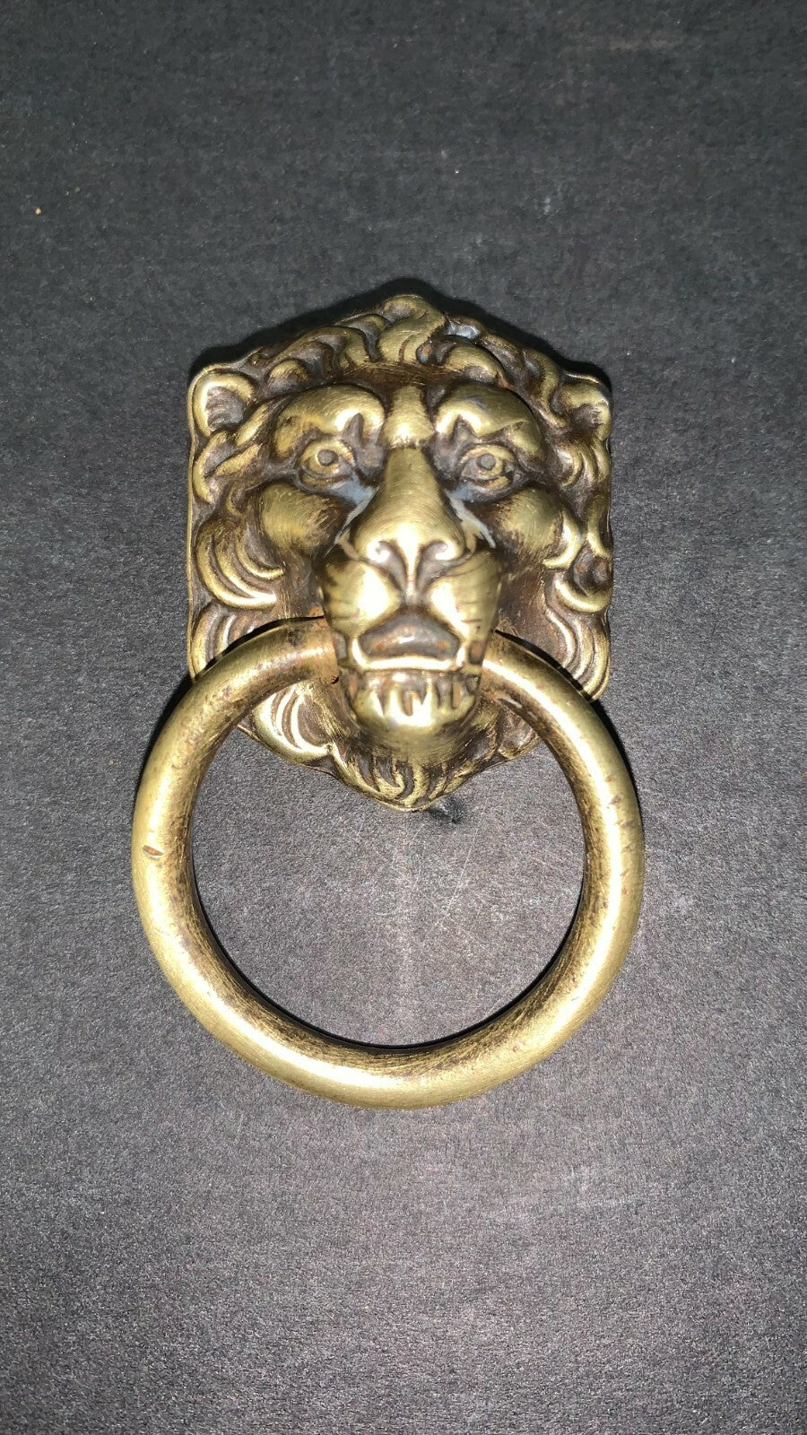 LOT OF 5 ANTIQUE VINTAGE BRASS LION’S HEAD DRAWER RING PULLS SALVAGE