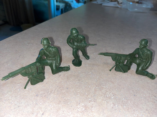 Vintage Marx 4” Plastic US Army Toy Soldiers Olive Green (Reissue?) Lot of 3