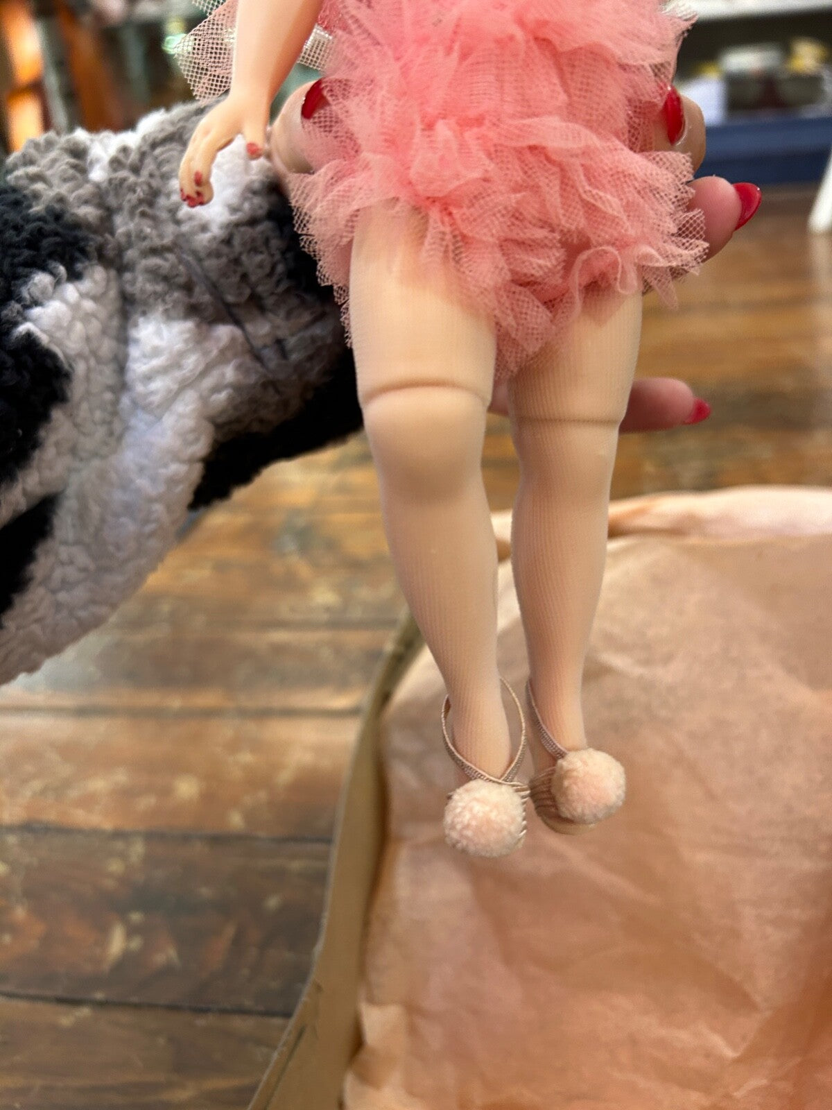 Vintage 1969 Madame Alexander Disney's Tinker Bell #7551  with box