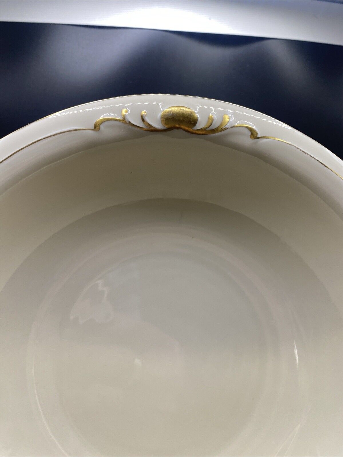 RARE 8.5" Waldershof Bavaria Serving Bowl with handles Cream with Gold Rim