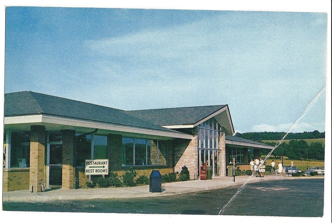 Howard Johnson's Restaurant New Stanton Pennsylvania PA Turnpike Postcard
