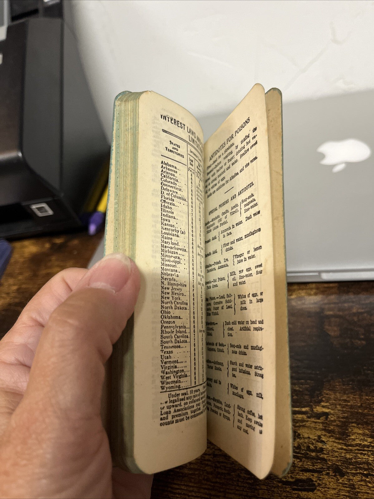 1920 Peacock Booklet Tablet