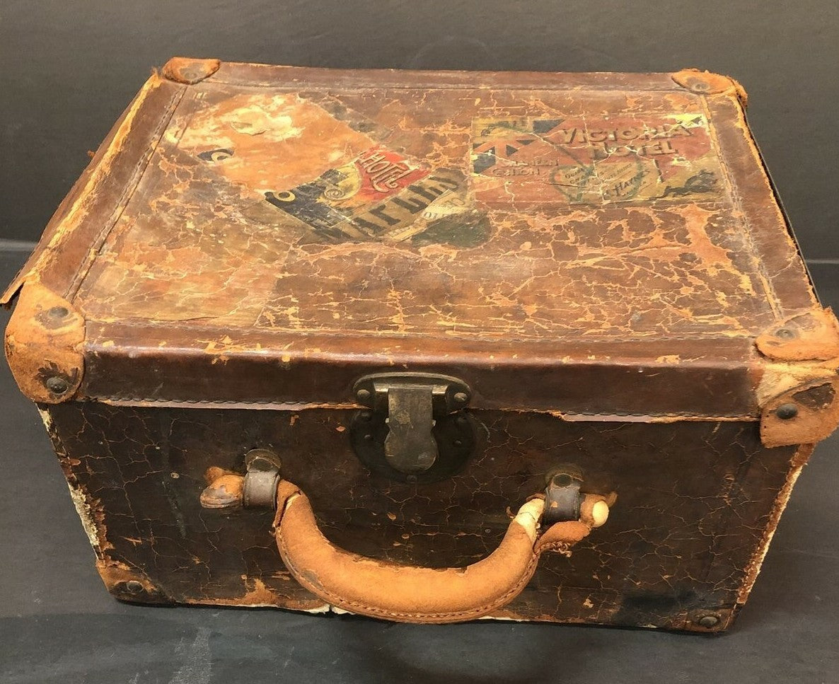 Antique Leather Hat Box silk lined International Hotel stamps stickers Japan