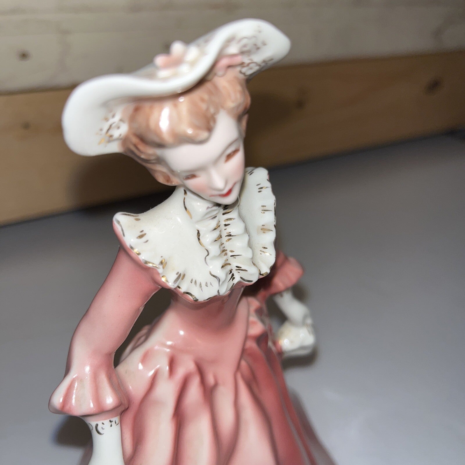 VINTAGE FLORENCE CERAMICS PASADENA CALIFORNIA JULIE 7.5”LADY FIGURINE