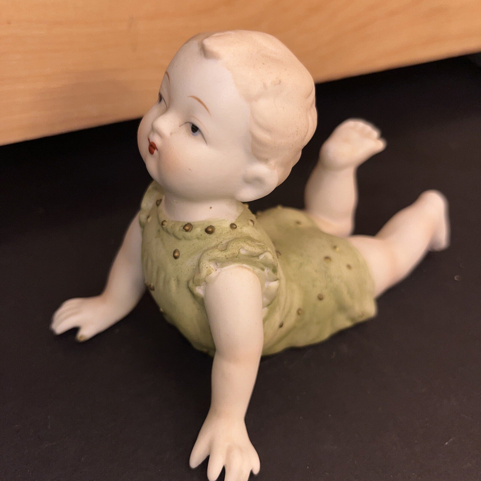 LEFTON Porcelain Piano Baby crawling figurine in romper 5"