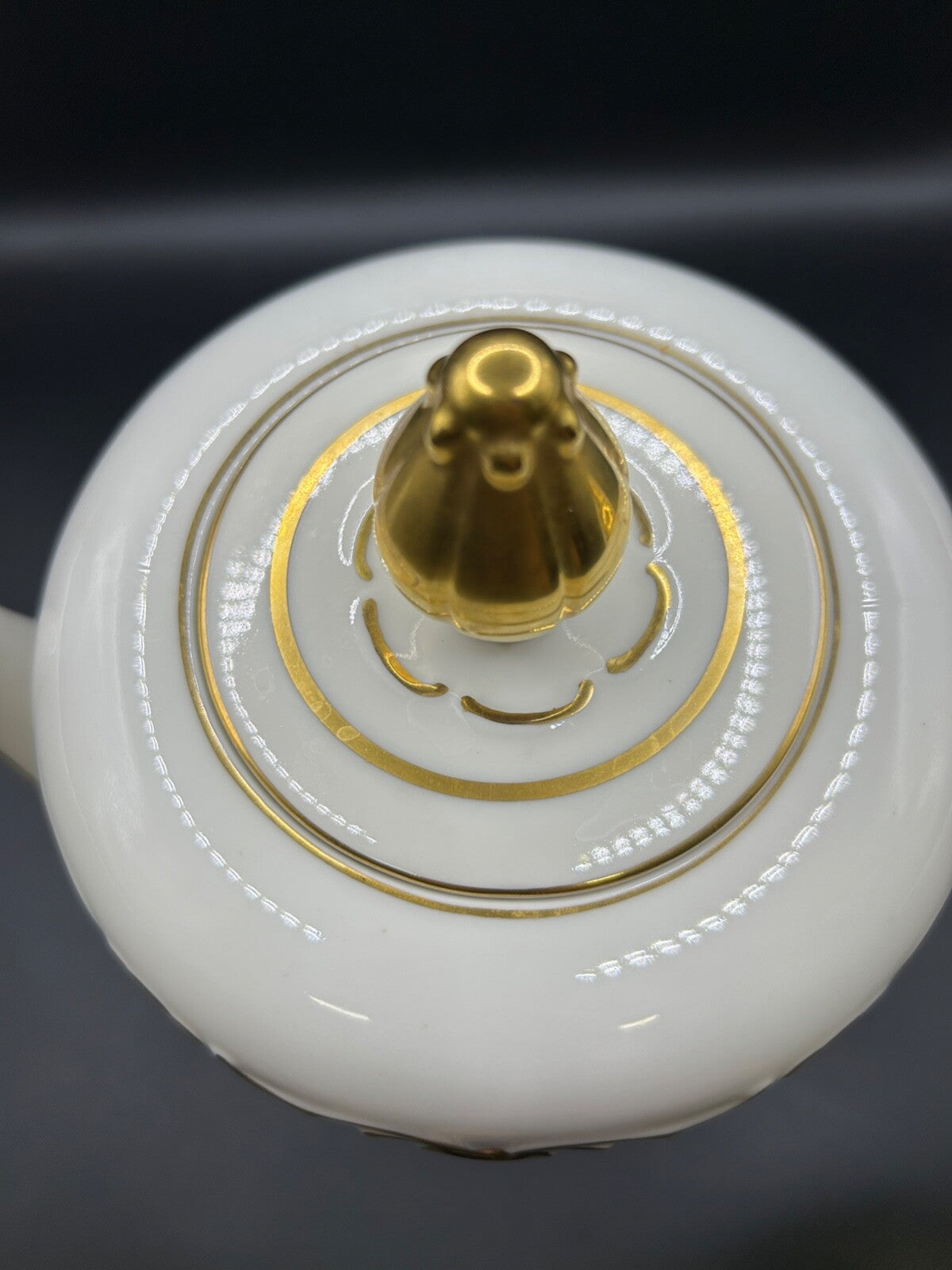 RARE Waldershof Bavaria Germany Tea/Coffee Pot with Lid Cream with Gold Rim