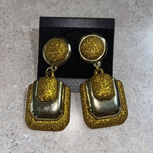 Vintage Dangle Cip On  Earrings Gold Tone