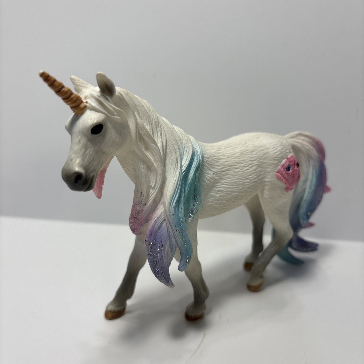 2017 Schleich Bayala Seashell Unicorn Mare Pastel & Glitter Mane & Tail Toy