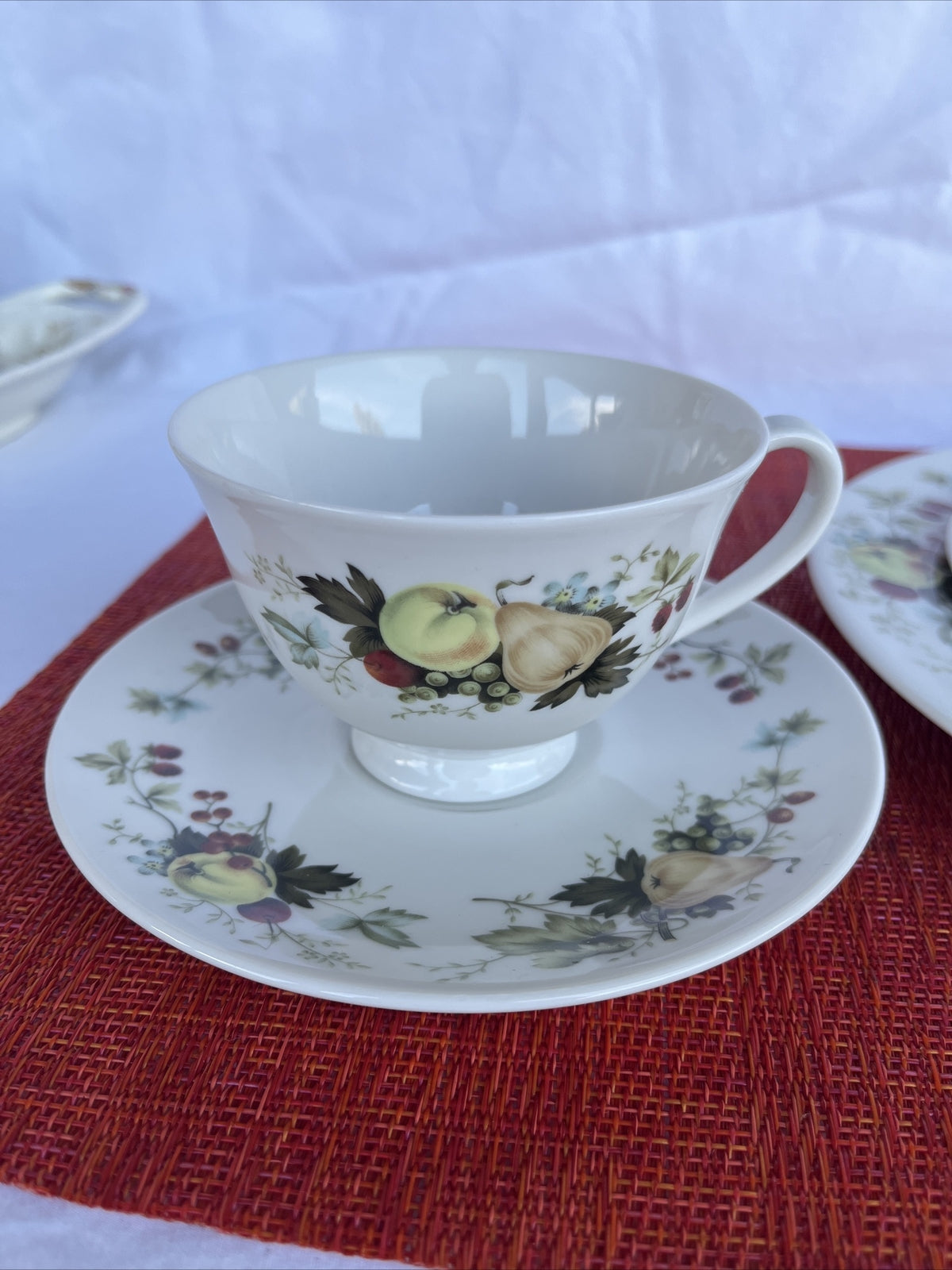 Royal Doulton MIRAMONT - 5 Pc Serving Set TC1022 LIGHT USE