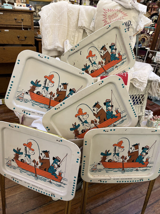 Vintage 5 Huckleberry Hound, Yogi Bear, Quick Draw McGraw & TV Friends TV Tray's
