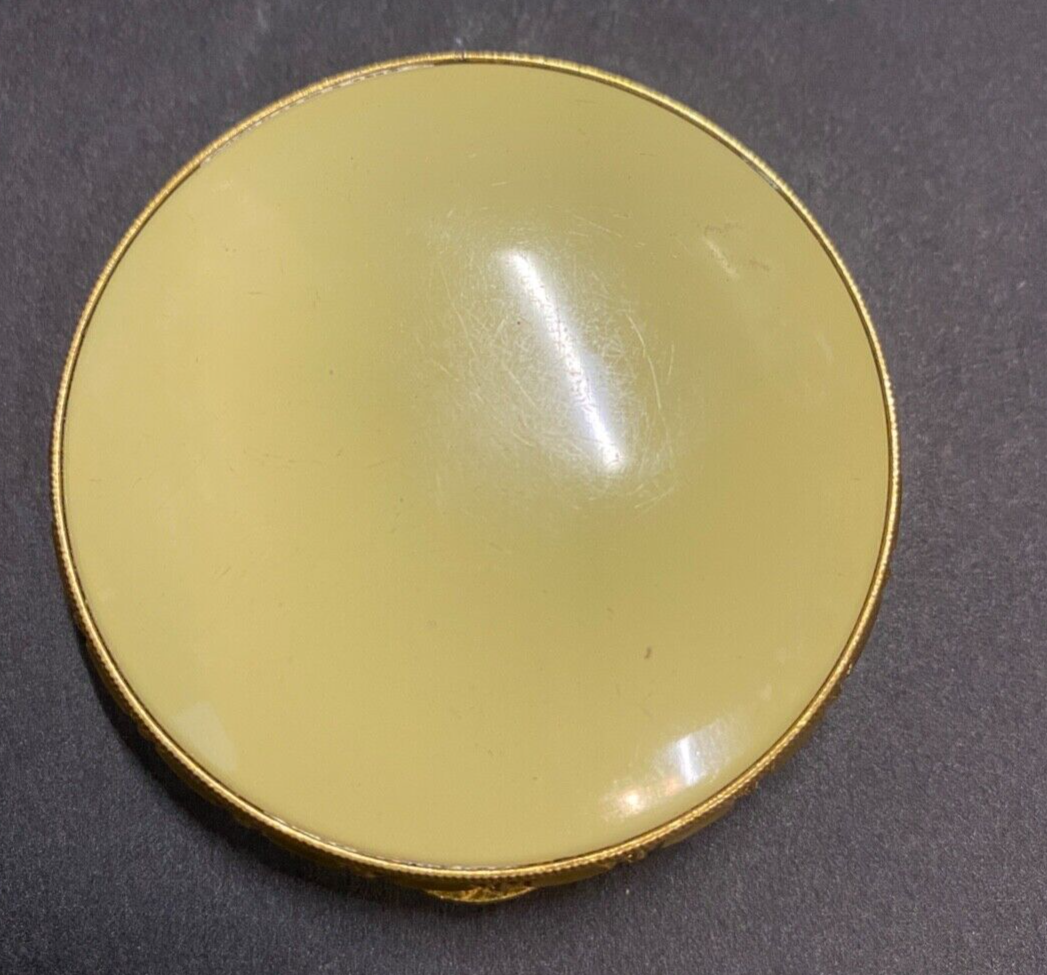 VTG R&G CO. PASTEL YELLOW ENAMEL HAND PAINTED FLOWERS POWDER & BLUSH COMPACT