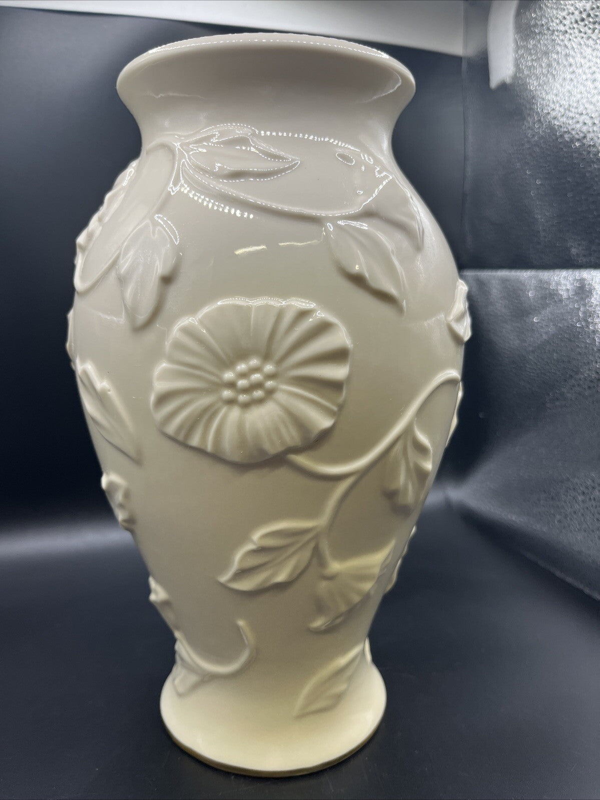 Lenox Porcelain Poppy Vase 10”