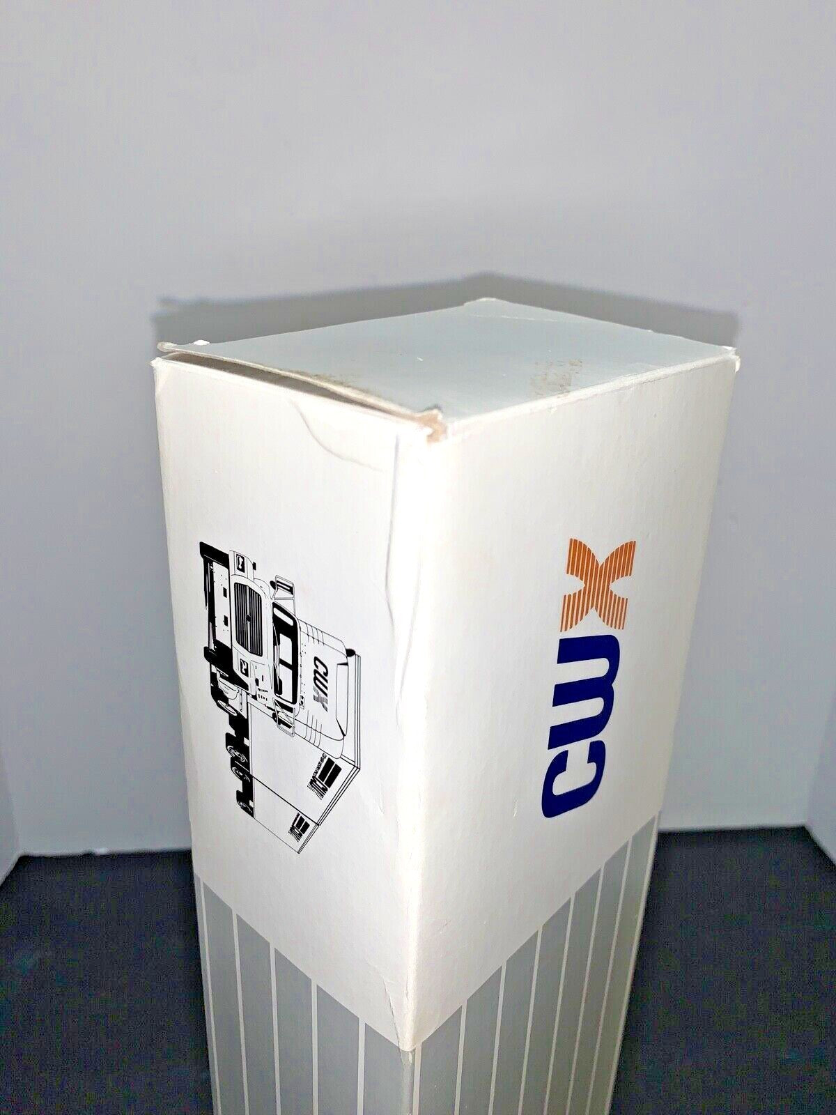 Con-way Western Express CWX 1/53 Scale Model Semi with Tandem Trailer