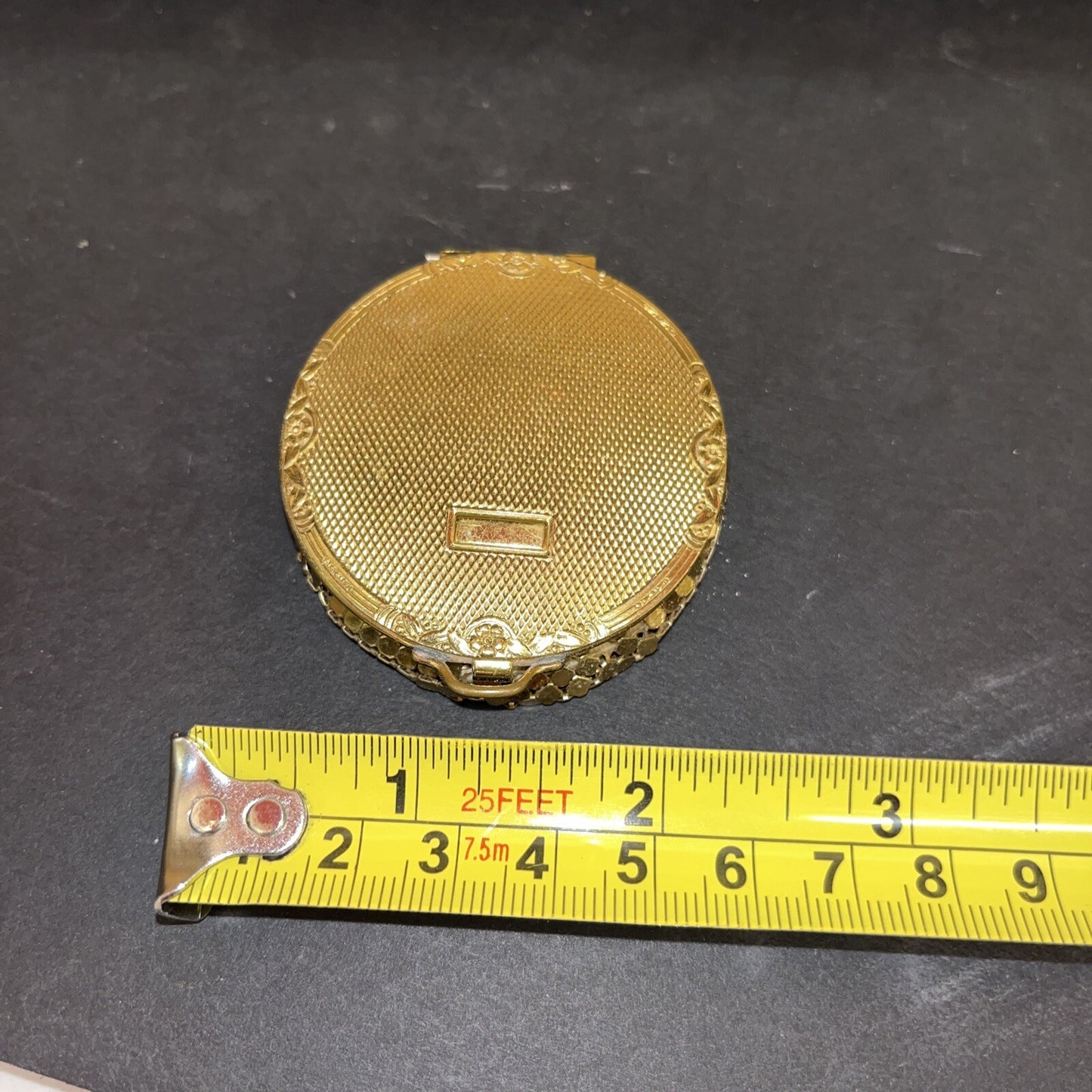 Rare Vintage Compact Gold Mesh 1950's Gold Tone Compact Powder/blush