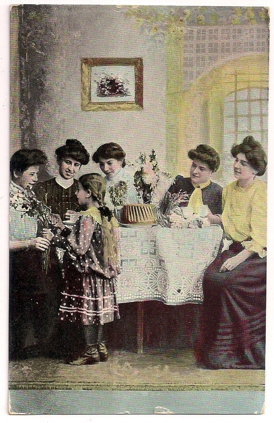 Little Girl brings French Women Flowers Children 1602,5 Postcard