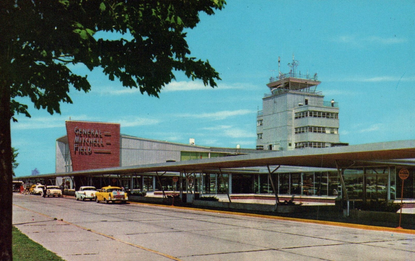 General Mitchell Field Air terminal Milwaukee Wisconsin Airport Postcard