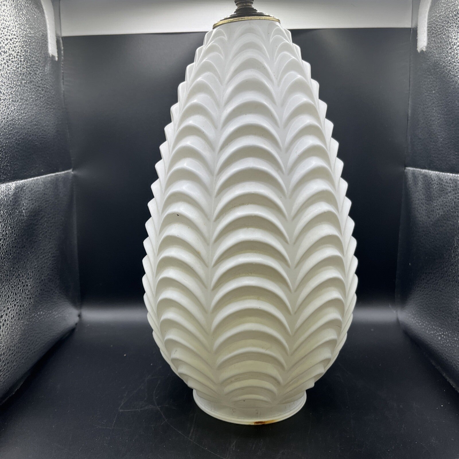 ***** ANTIQUE  ART DECO ORNATE GLASS HANGING LAMP SHADE  *****