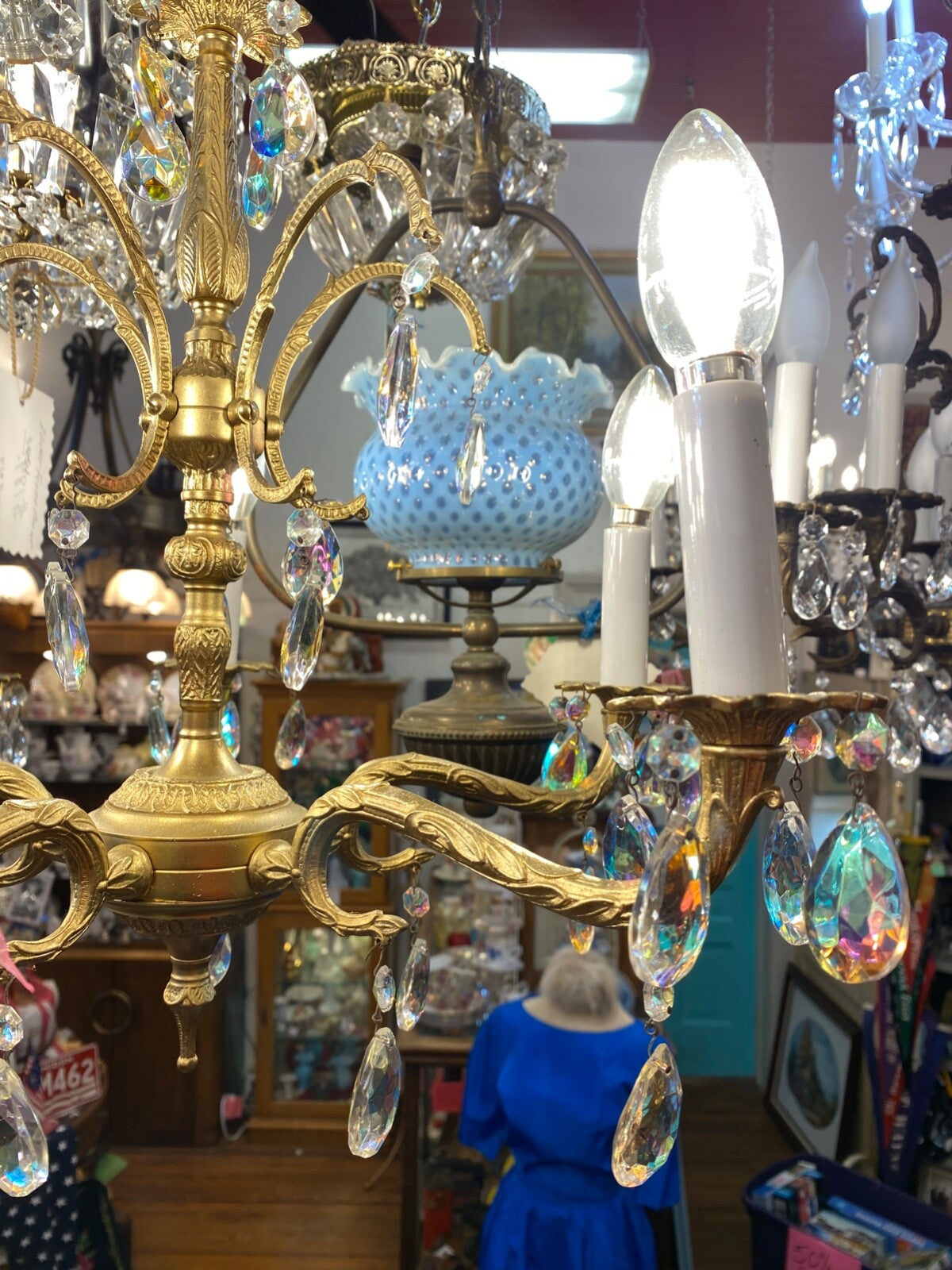 Gold 5-arm/light chandelier with iridescent crystals