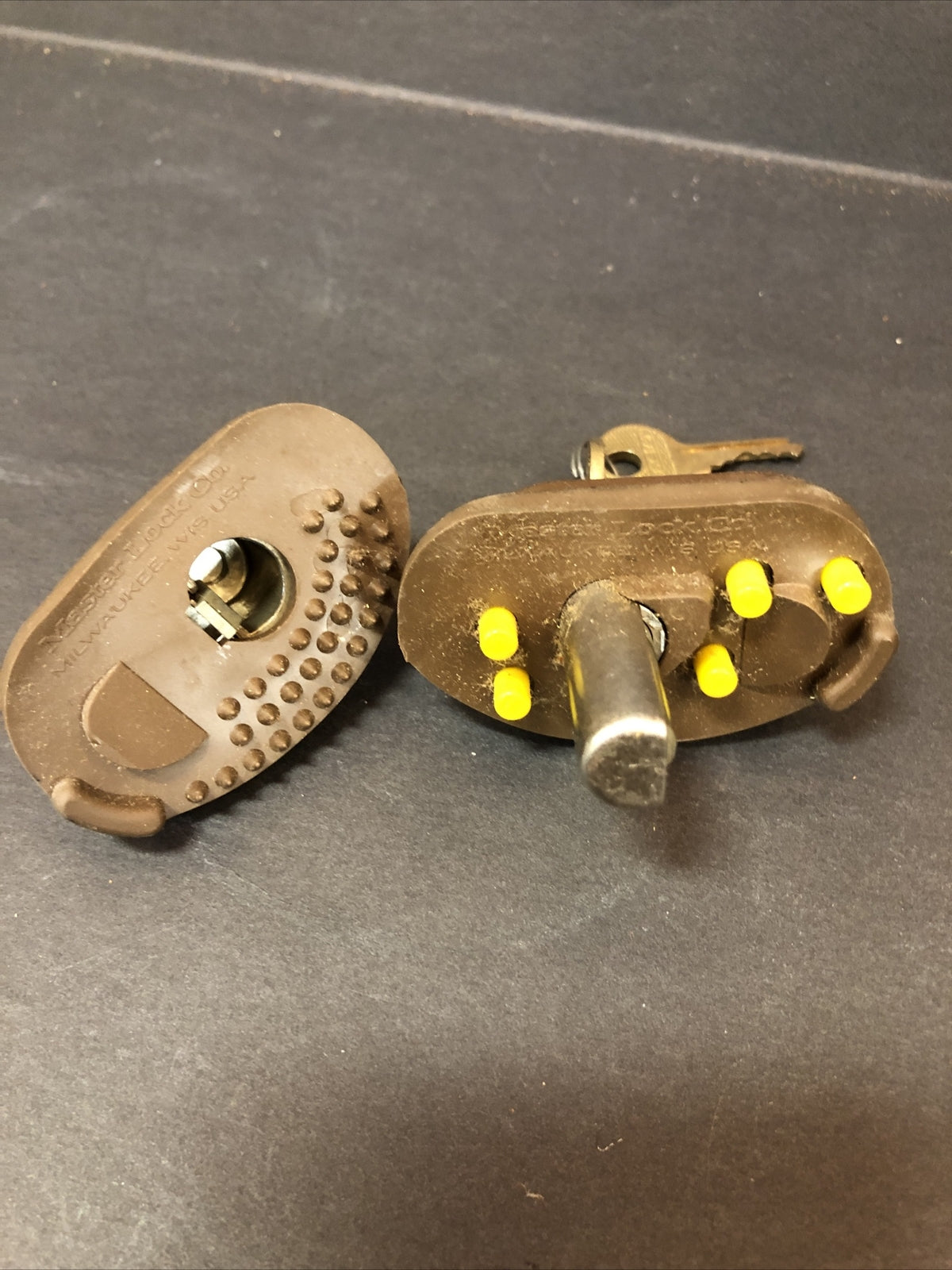 Lot of 2 master Trigger Locks padlocks with 2 keys each