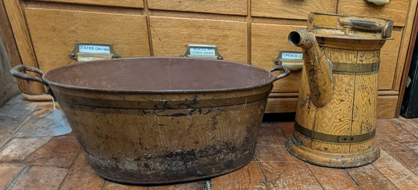 Antique Painted Tin Toleware Water Pitcher & Bowl Wash Basin Wood Grain yellow