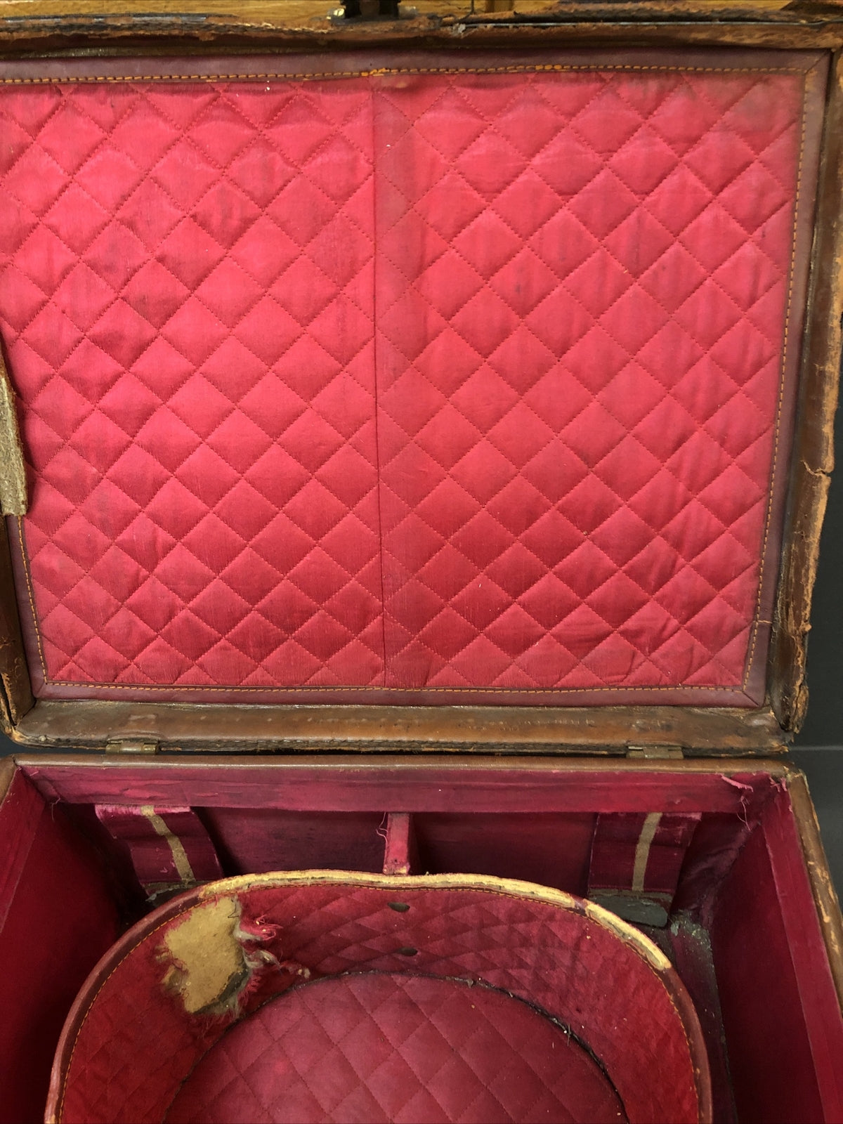 Antique Leather Hat Box silk lined International Hotel stamps stickers Japan