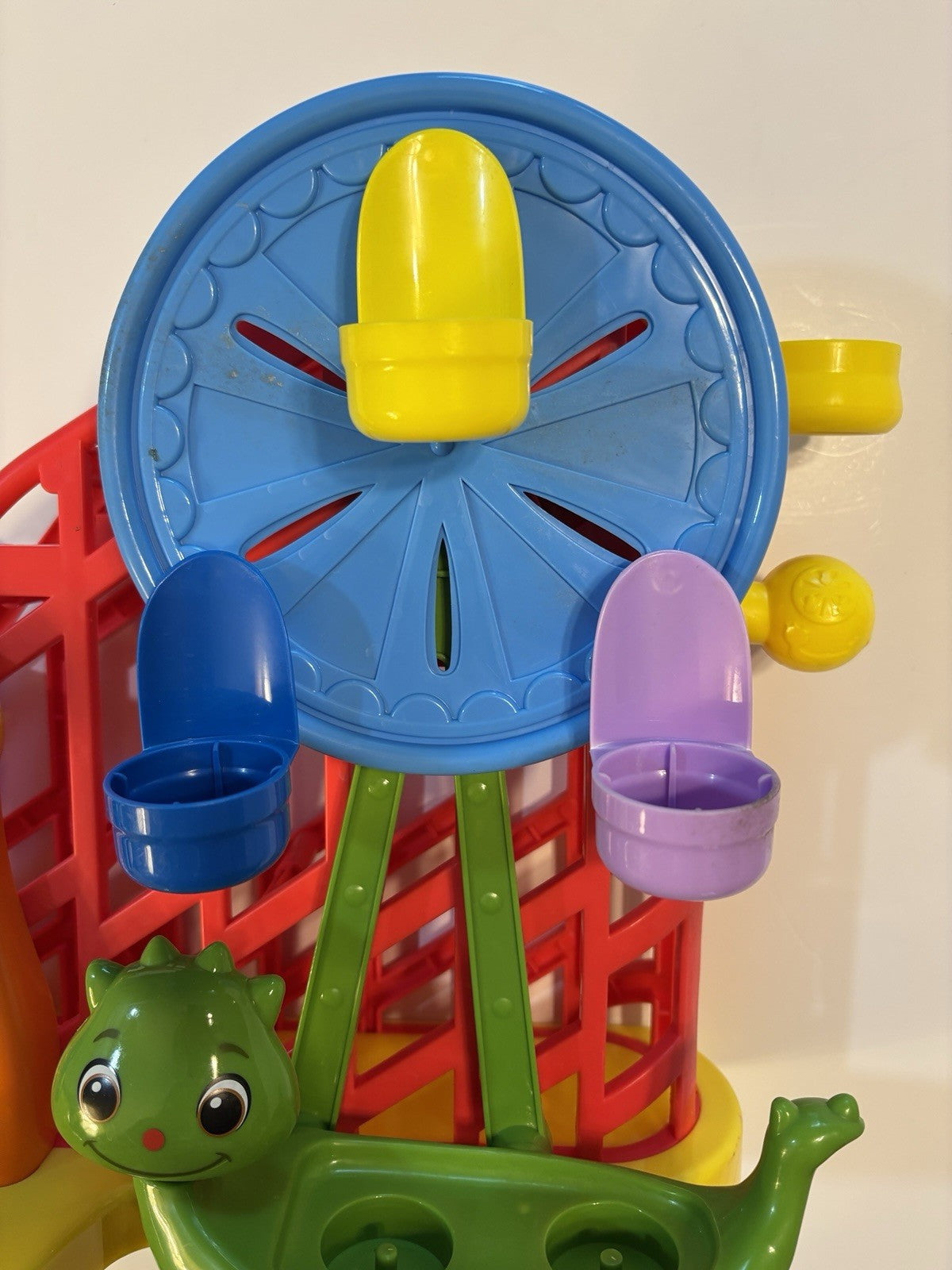 Pop On Pals Amusement Park Playset Toy Spin Master