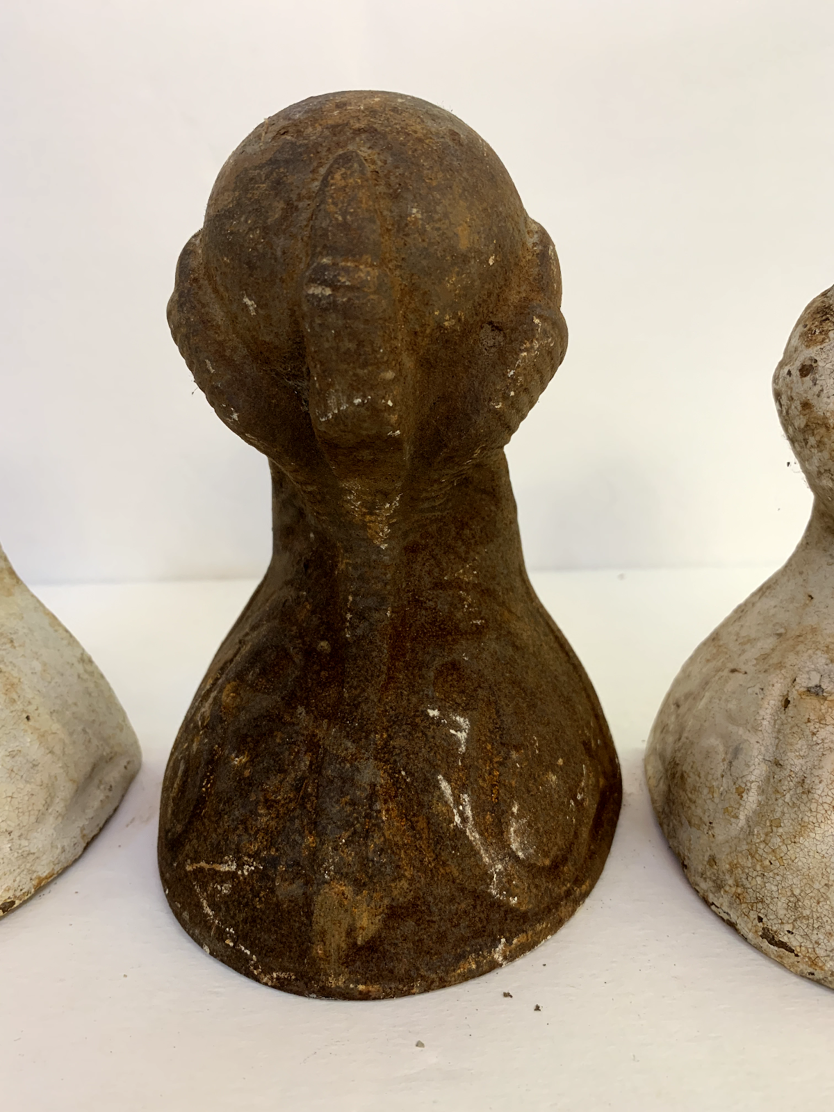 Set of 4 Antique Clawfoot Cast Iron Tub Ball Claw Bath Tub Feet Legs