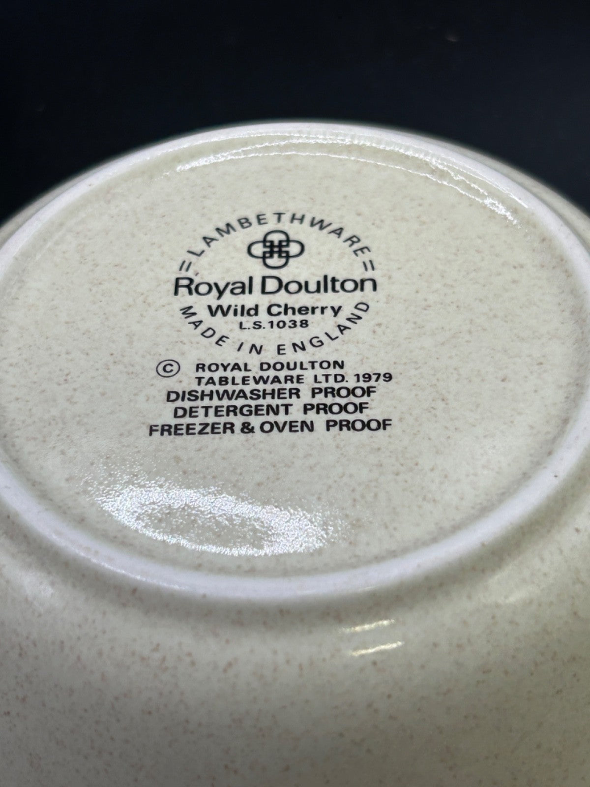 Royal Doulton WILD CHERRY 8 Soup Bowls Made in England Lambethware 1979