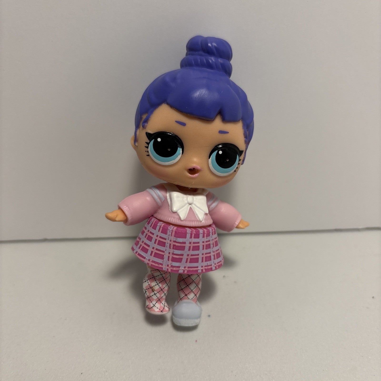 LOL Surprise Doll - Caddie Cutie Eye Spy Series - missing a shoe