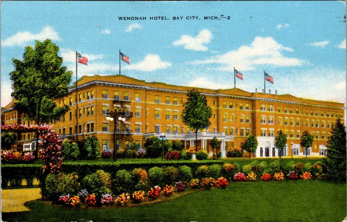 Wenonah Hotel Bay City Michigan -2 MI Mich Postcard