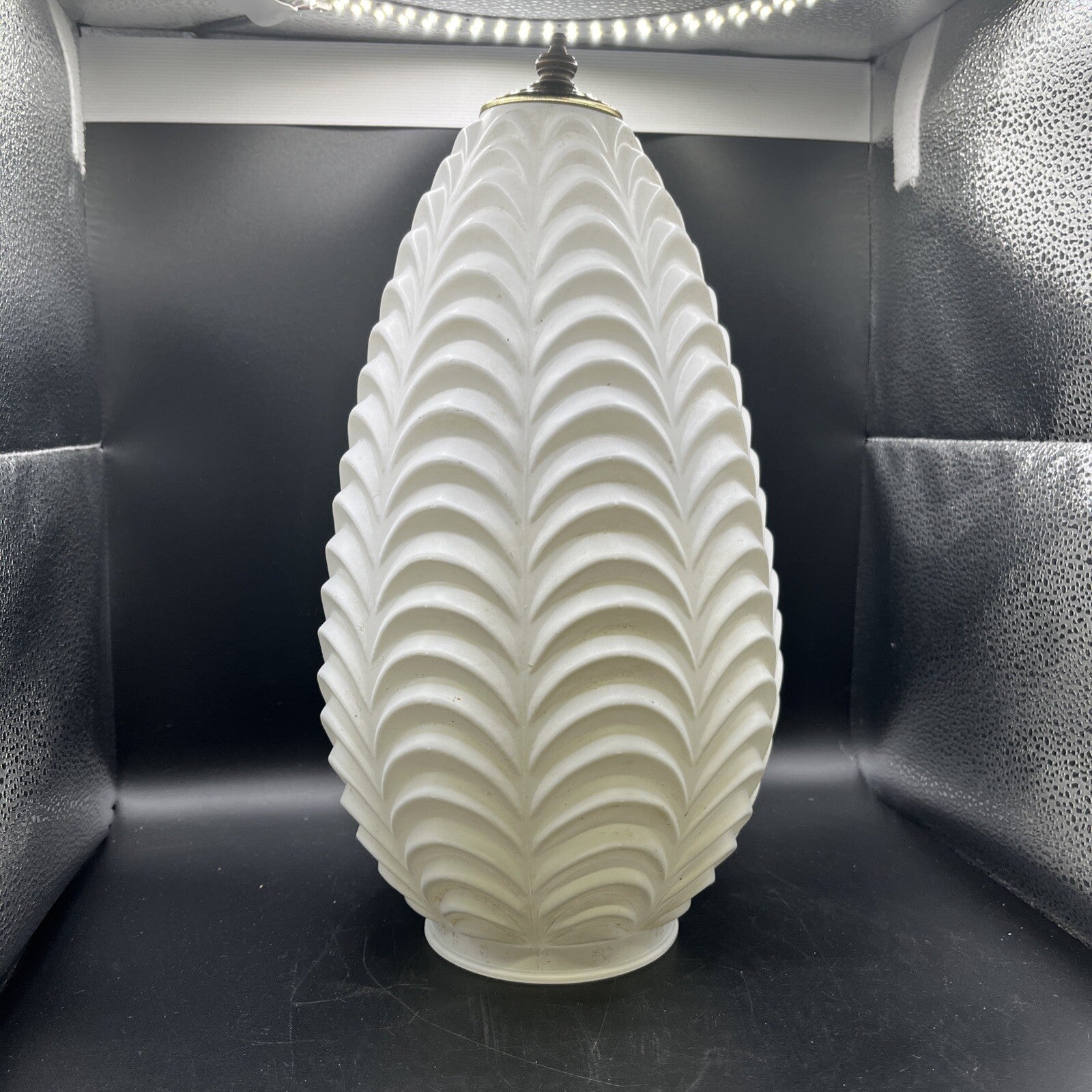 ***** ANTIQUE  ART DECO ORNATE GLASS HANGING LAMP SHADE  *****