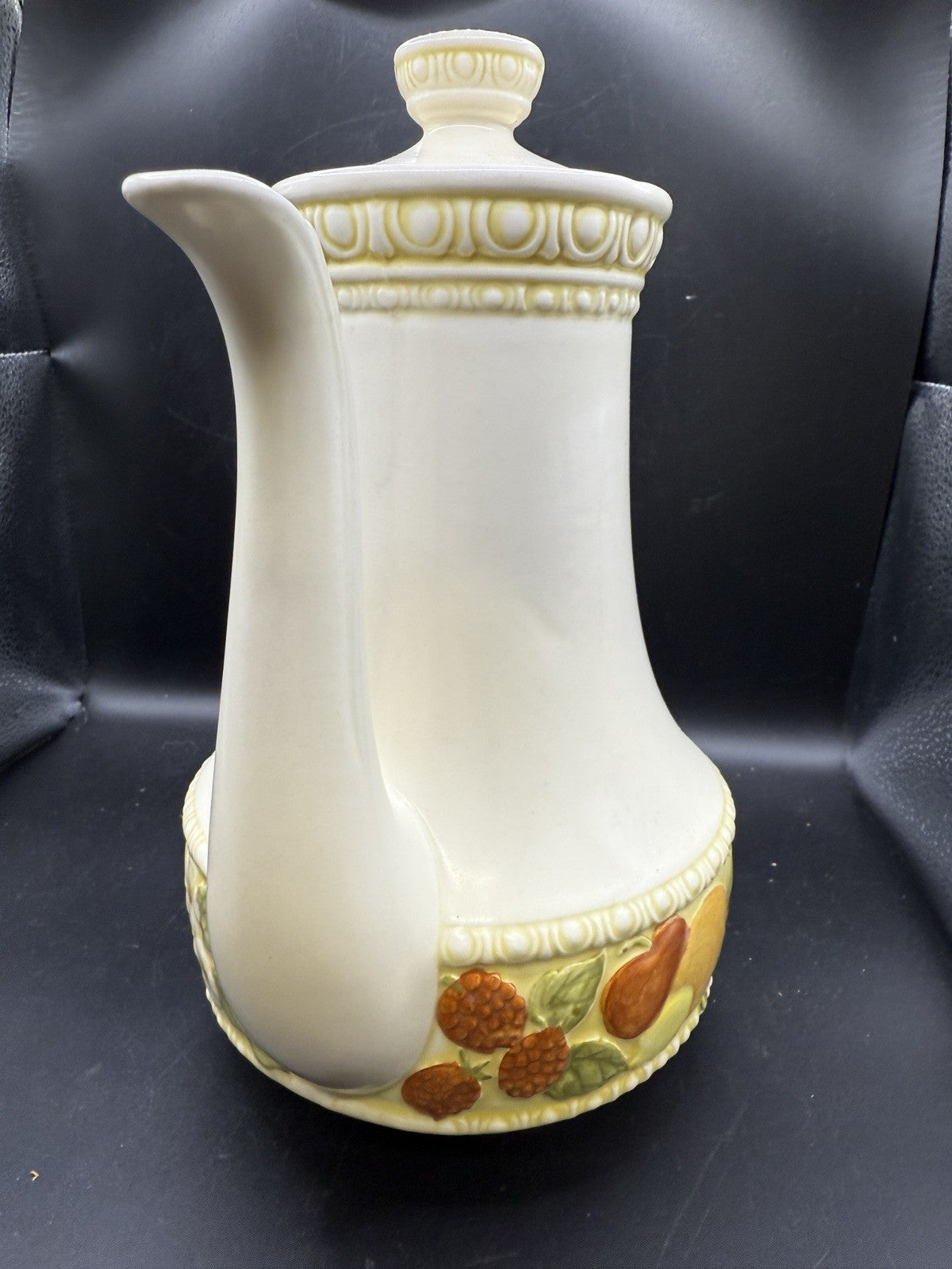 Vintage Della Robbia By Metlox Poppytrail Vernon Ware Teapot Coffee Pot