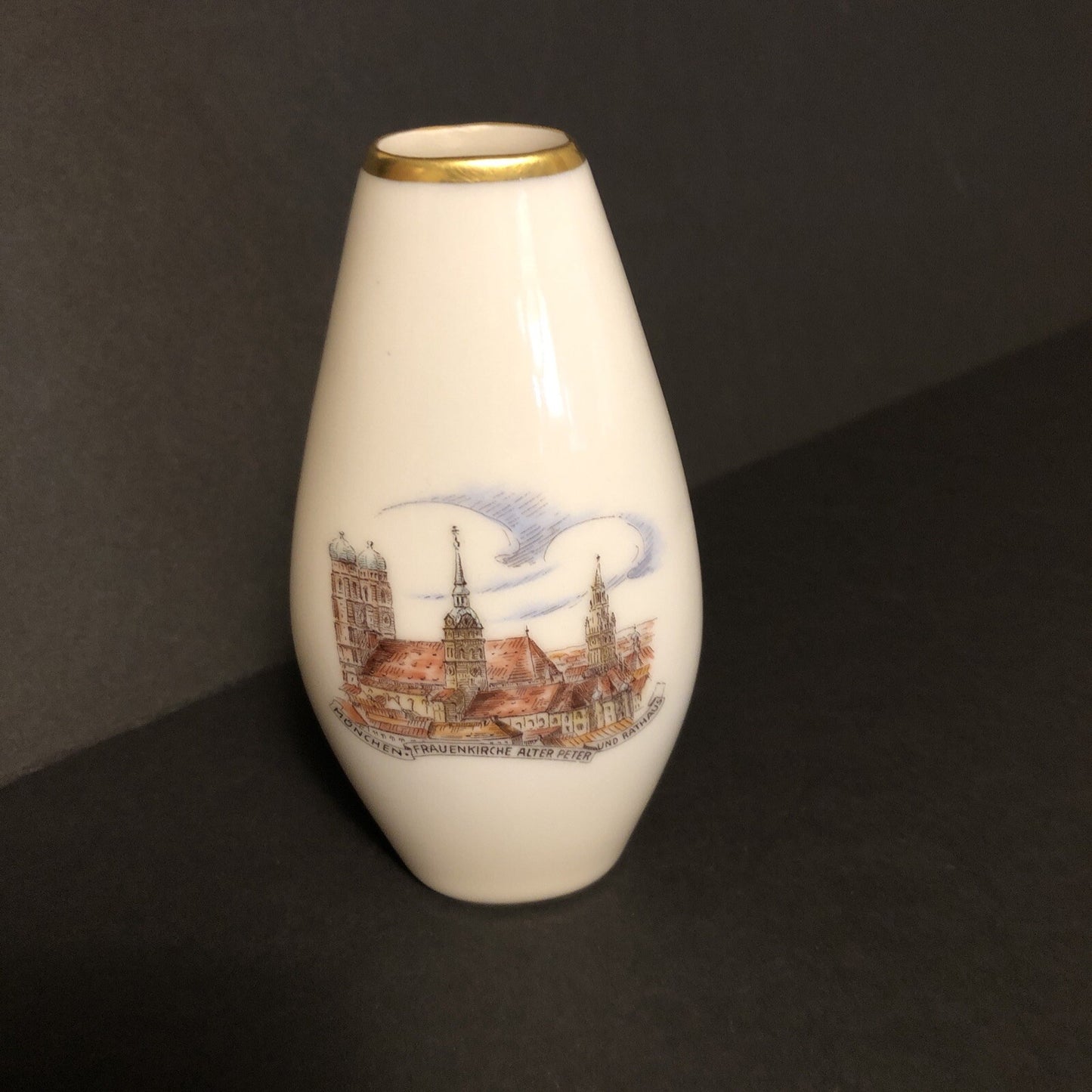 Lindnet Kueps Bavaria Germany Bud Vase Churches 257 22 Handgemalt White & Gold