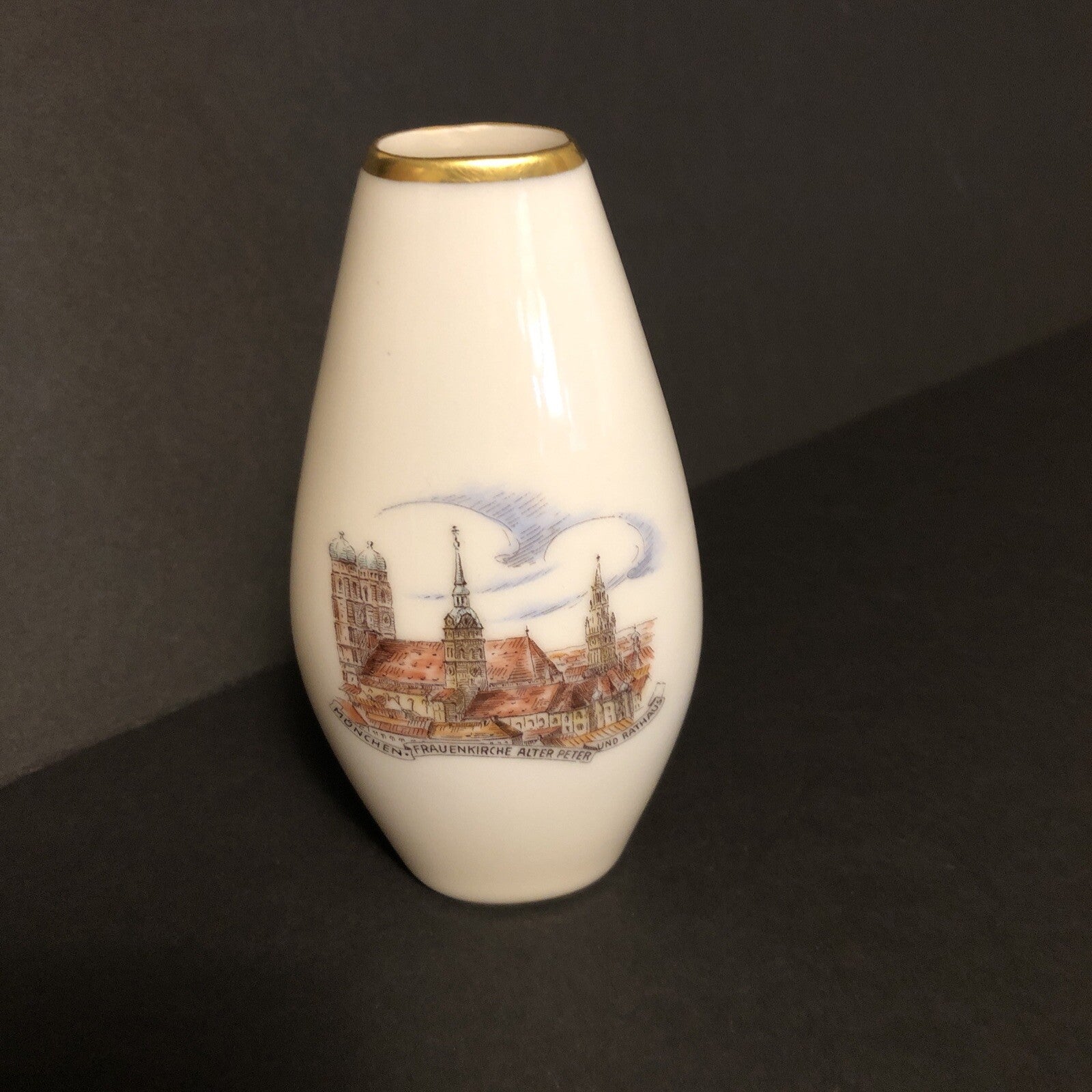 Lindnet Kueps Bavaria Germany Bud Vase Churches 257 22 Handgemalt White & Gold
