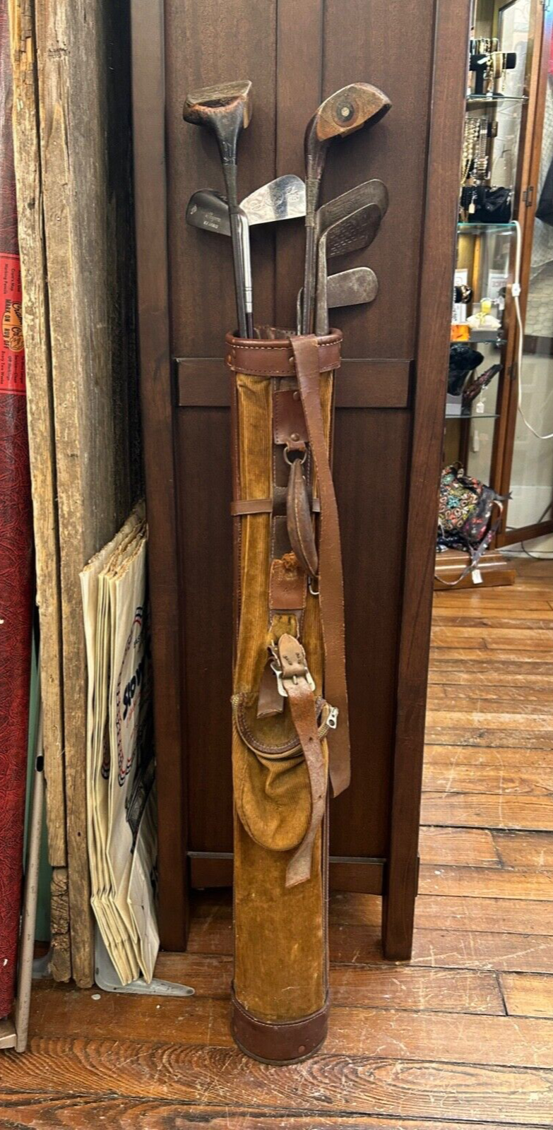 1930's Set of 7 Golf Club W Bag Wood and Metal Clubs Wood Handles W Talon Zipper