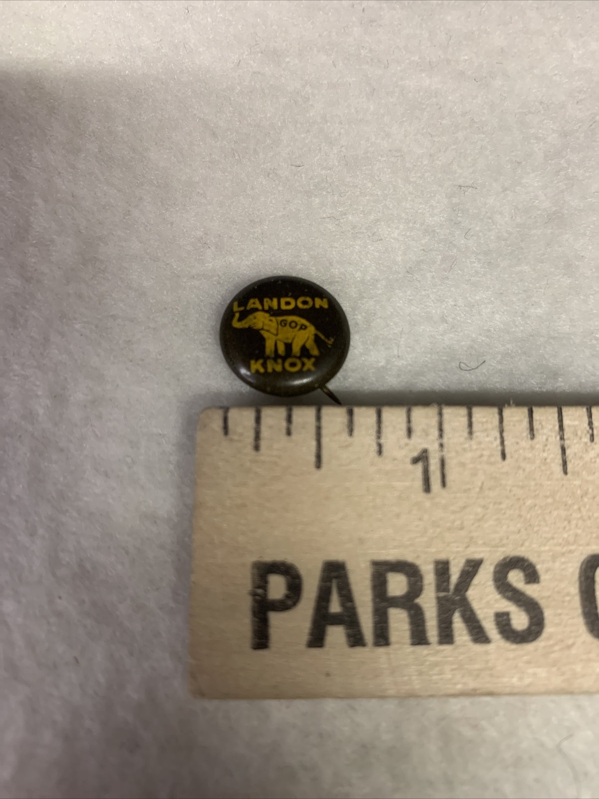 2 Vintage Landon Knox 7/8" & 5/8" Pinbacks