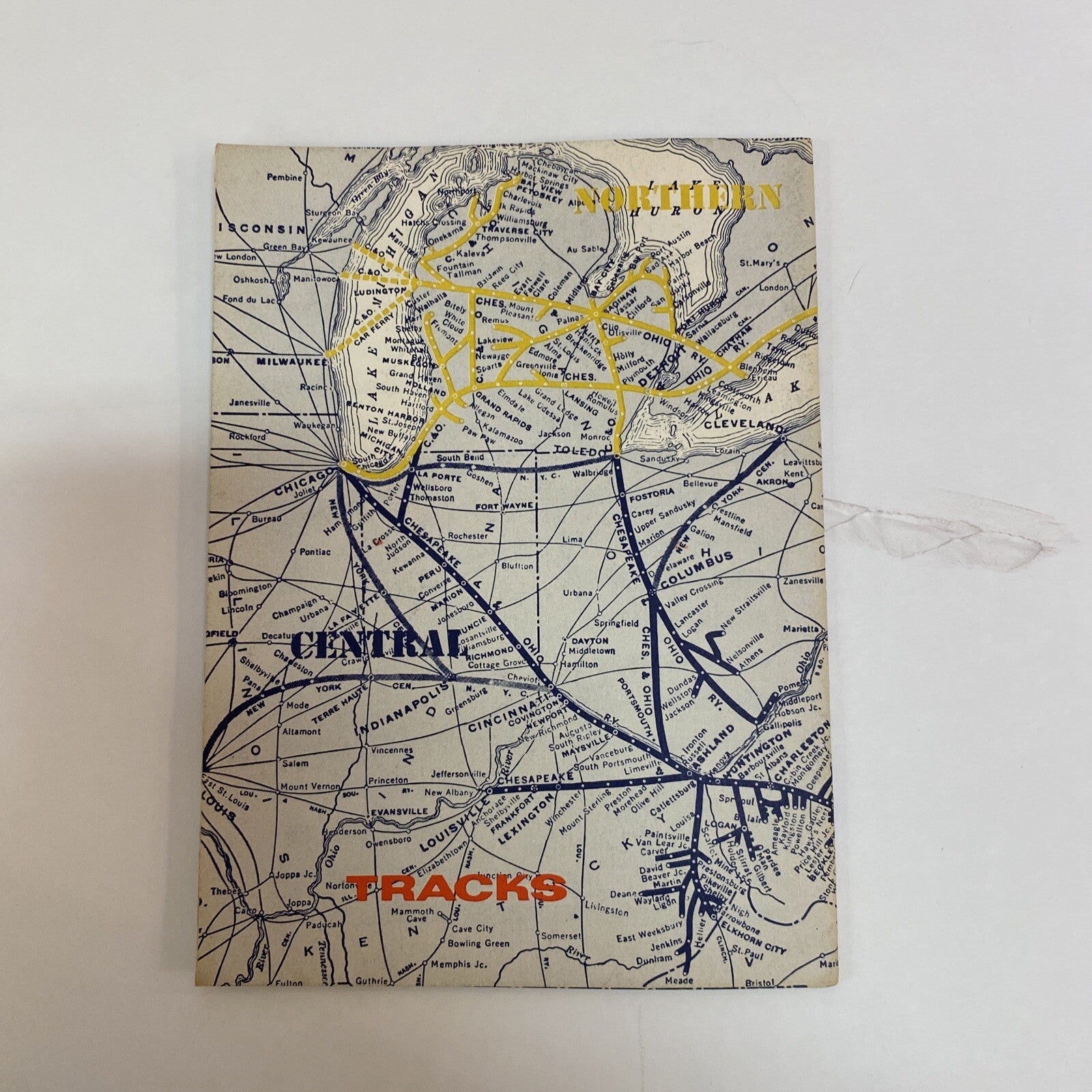 August 1956 TRACKS MAGAZINE CHESAPEAKE & OHIO RAILROAD RR TRAINS  