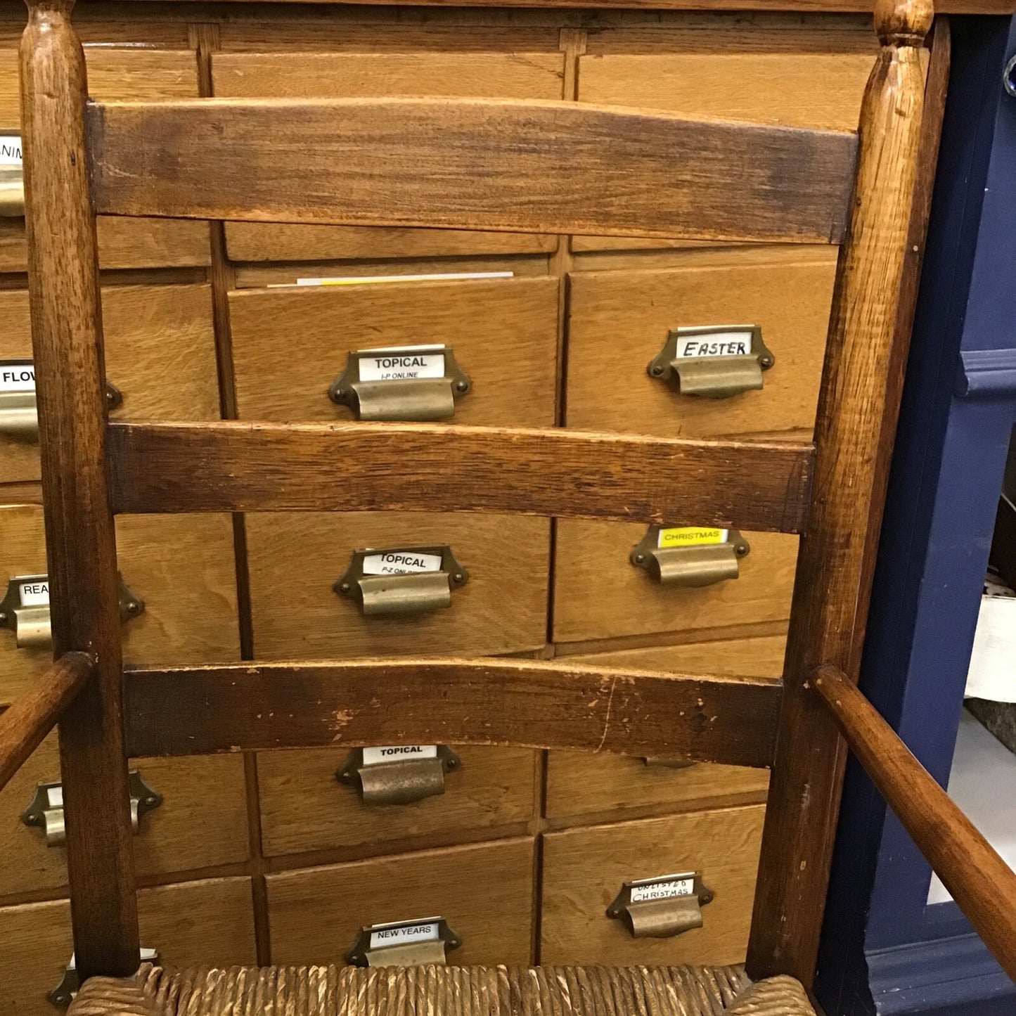 Antique Wood Shaker Ladder Back Rush Seat Arm Chair