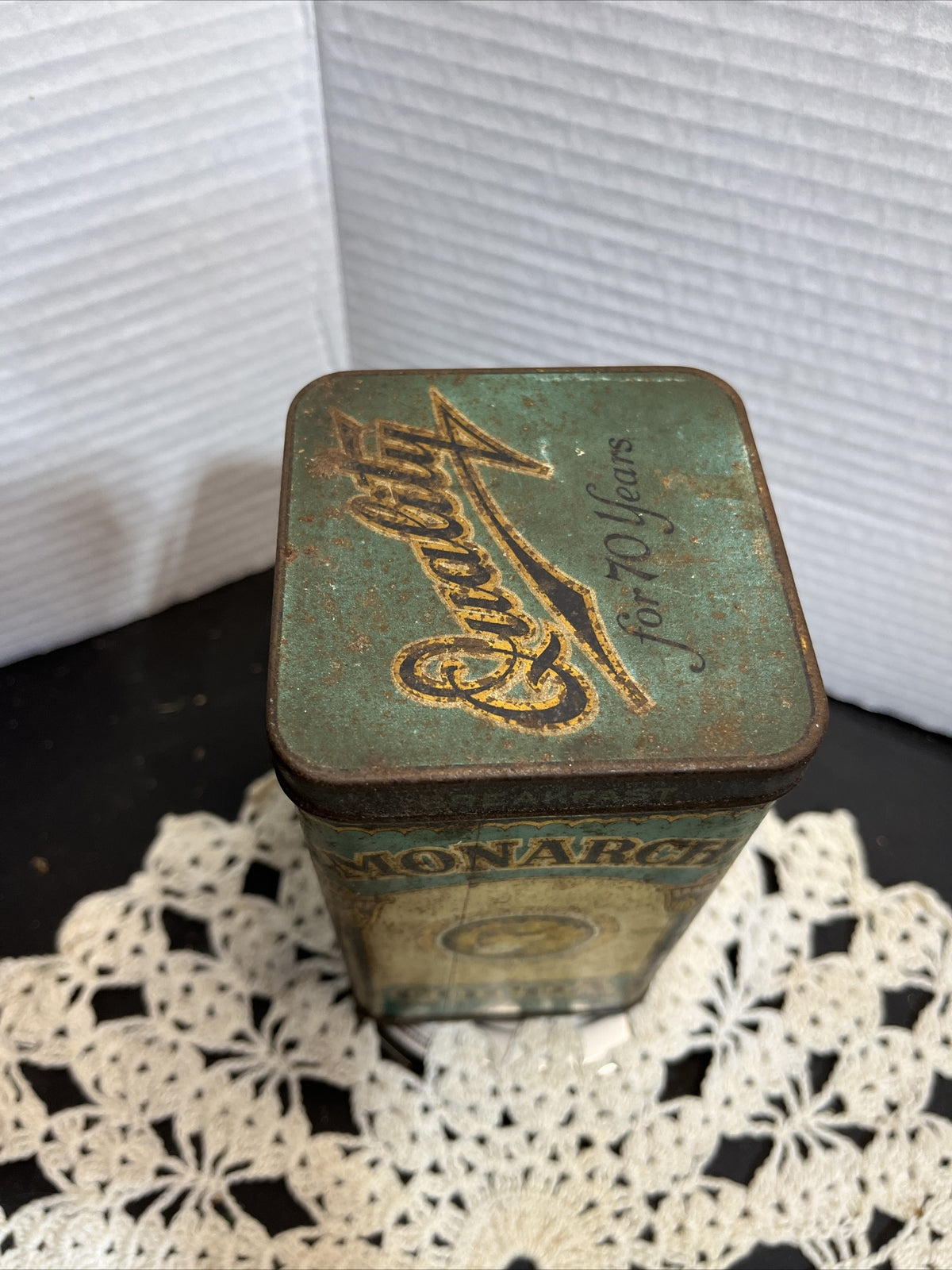 VINTAGE EMPTY MONARCH BREAKFAST COCOA TIN CAN